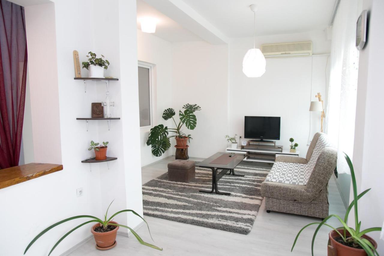 Kolev Apartments - Two Bedroom Cozy Central Apartment Skopje Exterior foto